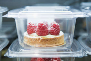 transparent tray with pastry